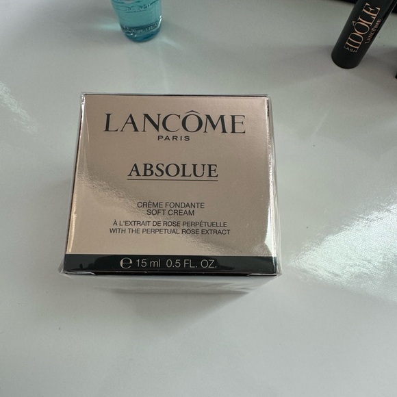 Lancome Skincare Bundle - Picture 2 of 5